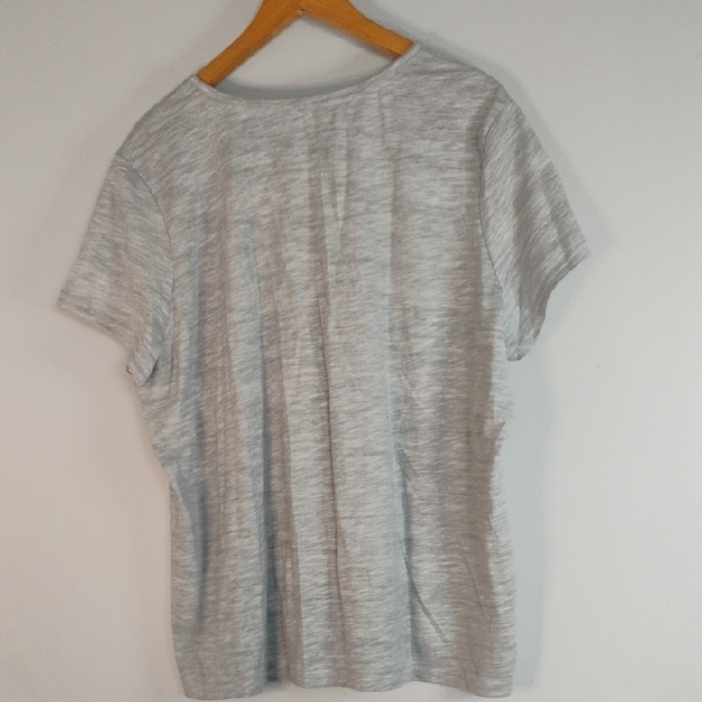 Muk Luks Light Heathered Gray V-Neck Activewear T-Shirt Plus Size P1X Athleisure - Picture 8 of 9